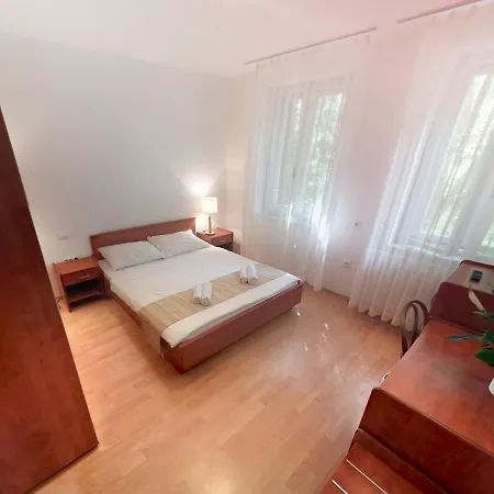 Hotell Lucija