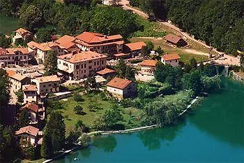 Hotel Lucija 3*