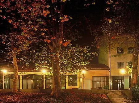 Hotell Lucija 3*