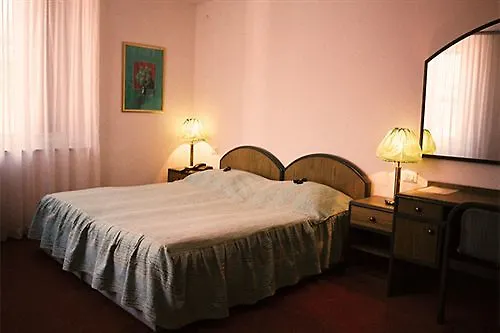 Hotel Lucija 3*