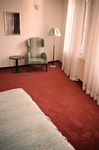 Hotel Lucija 3*